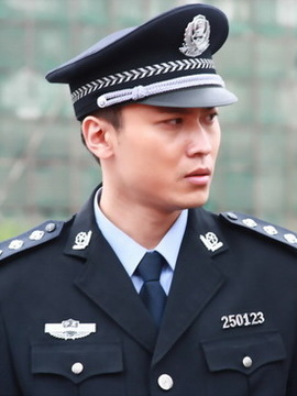 新警察故事之万里追踪